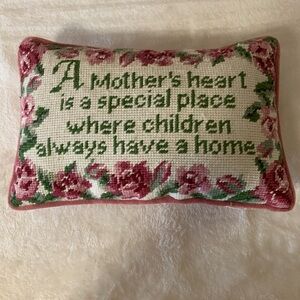 Vintage Pink Floral Tapestry Decorative Throw Pillow For Mother